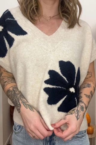 Hanna Big Floral Pullover Vest