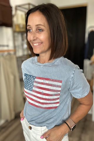 American Flag Vintage Tee - Just Dani Boutique + Color Studio