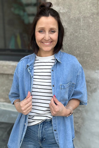Celeste Woven Denim Snap Down Top - Just Dani Boutique + Color Studio