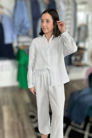 Crystal Off White & Navy Button Down Top - The Funky Zebras Clear Lake