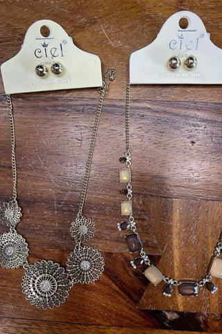 Gold Medallion necklace - The Funky Zebras Clear Lake