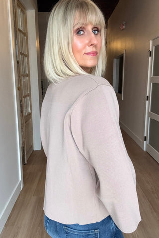 Janie Big Button Three Quarter Top - Just Dani Boutique + Color Studio