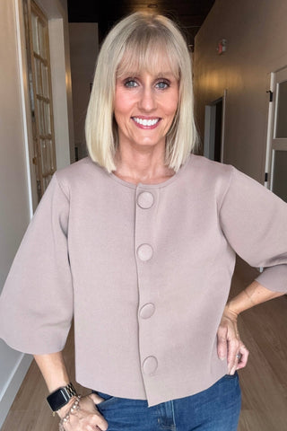 Janie Big Button Three Quarter Top - Just Dani Boutique + Color Studio
