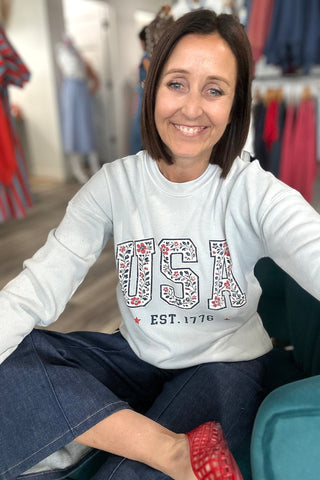 USA Graphic Sweatshirt - Just Dani Boutique + Color Studio