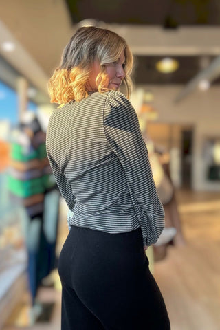 Vicky Charcoal Bubble Long Sleeve Top - Just Dani Boutique + Color Studio